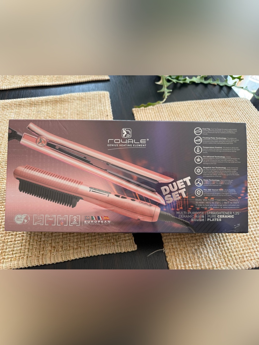 🔥Multi-Purpose Ceramic Hair Brush AND Platinum Genius 1.25" Ceramic Flat Iron🔥 - Picture 10 of 16